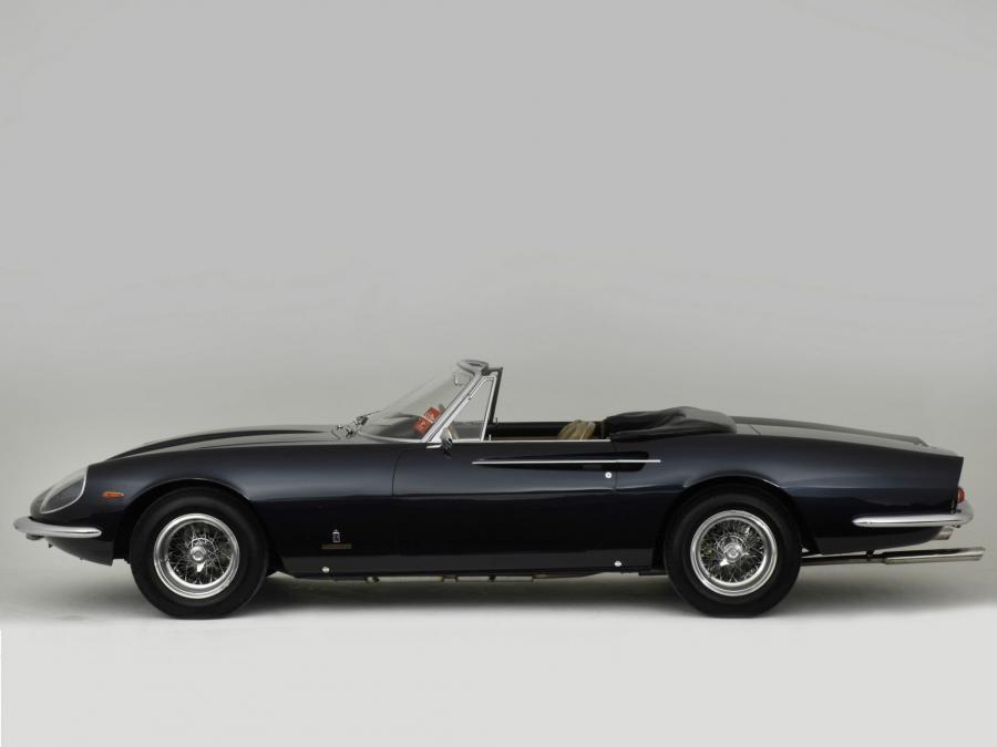  Ferrari 365 California 1966 года  (фото 26 из 30)